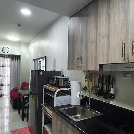 Schoenes Apartment Mit Pool-Nutzung Manila Bagian luar foto