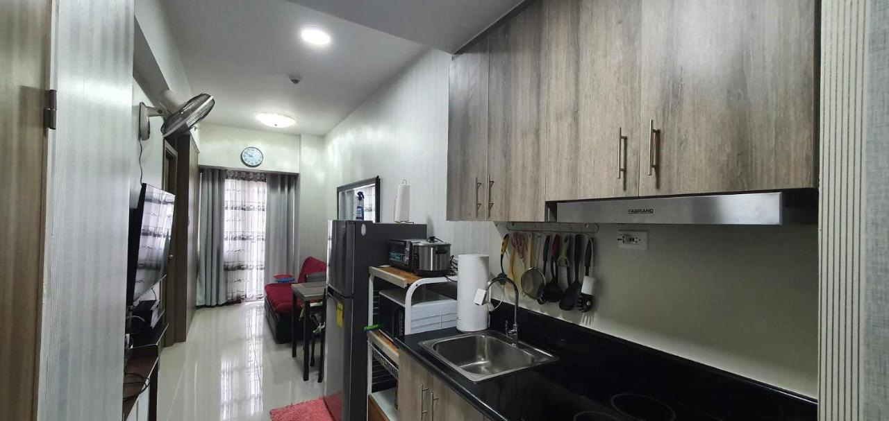 Schoenes Apartment Mit Pool-Nutzung Manila Bagian luar foto