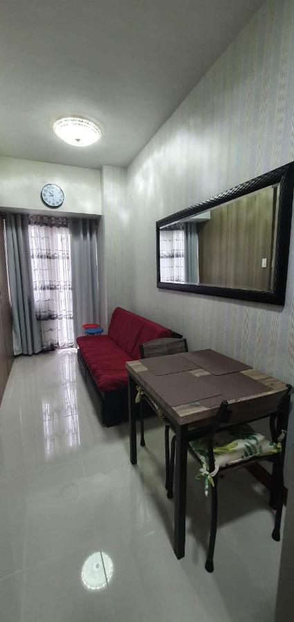 Schoenes Apartment Mit Pool-Nutzung Manila Bagian luar foto