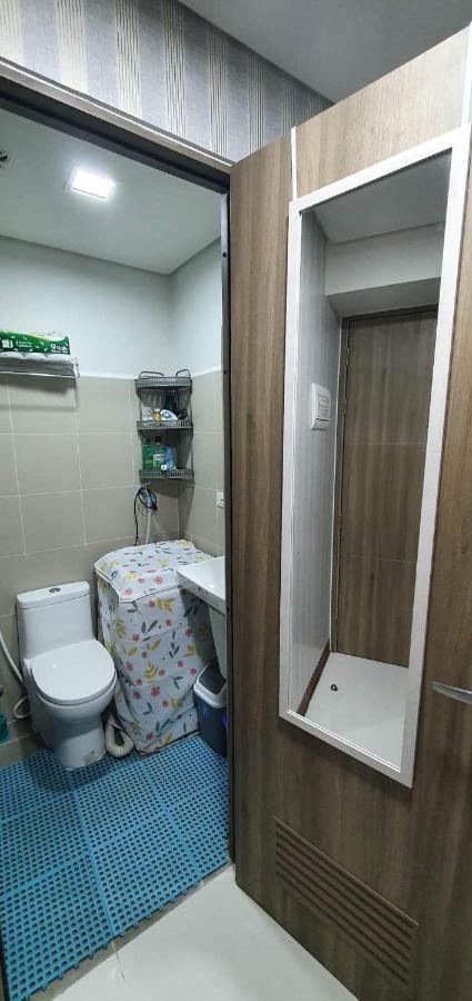 Schoenes Apartment Mit Pool-Nutzung Manila Bagian luar foto
