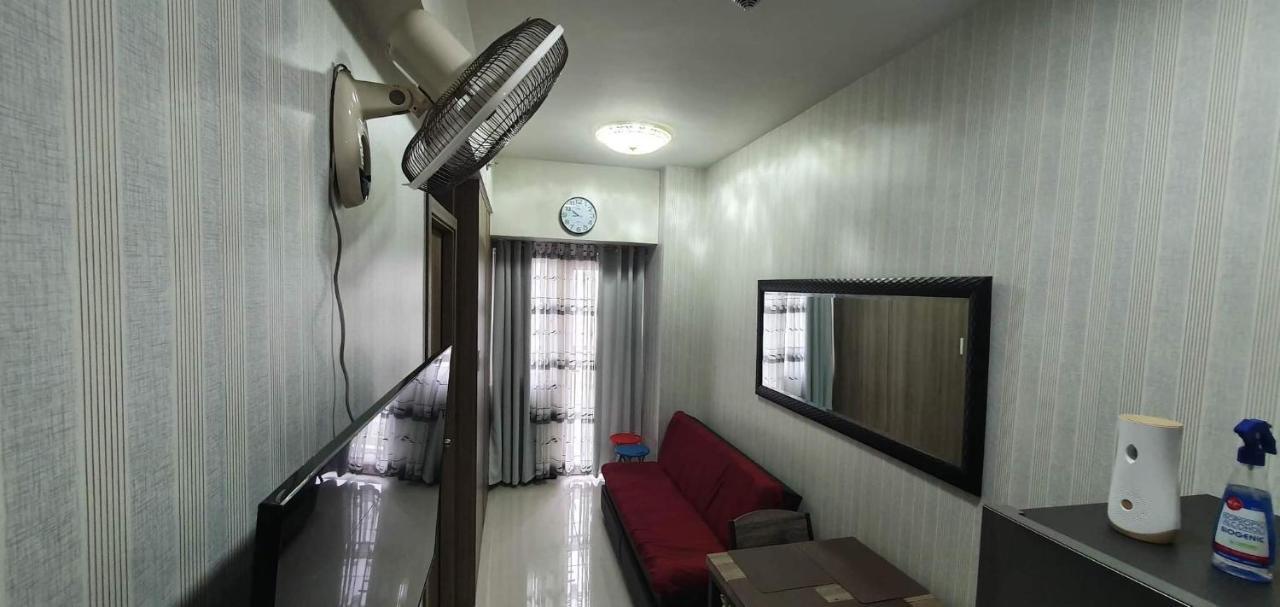 Schoenes Apartment Mit Pool-Nutzung Manila Bagian luar foto