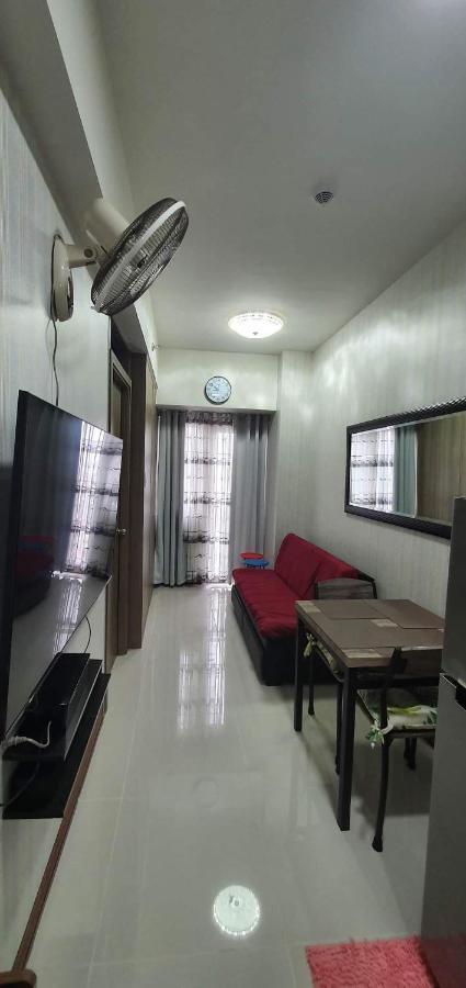 Schoenes Apartment Mit Pool-Nutzung Manila Bagian luar foto